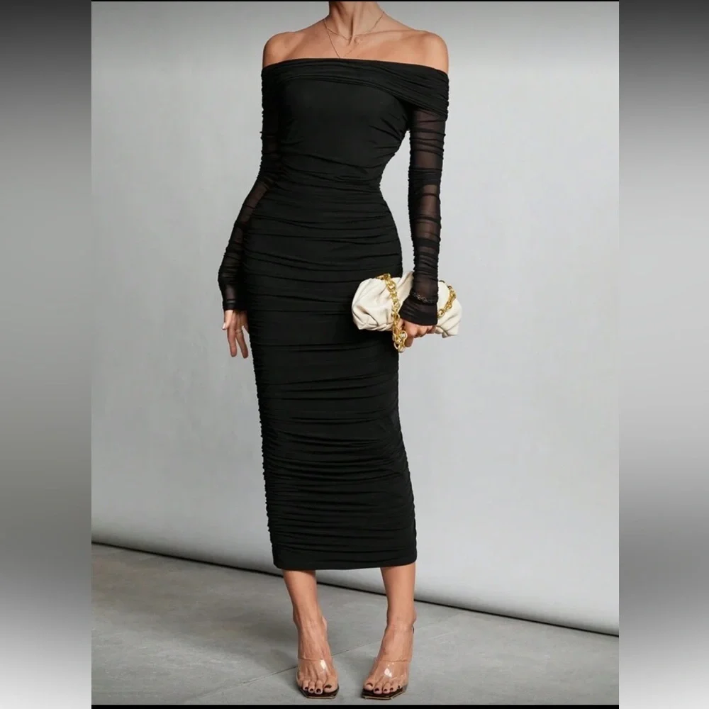 Elegant Black Ruched Dress - Picture 7 of 7